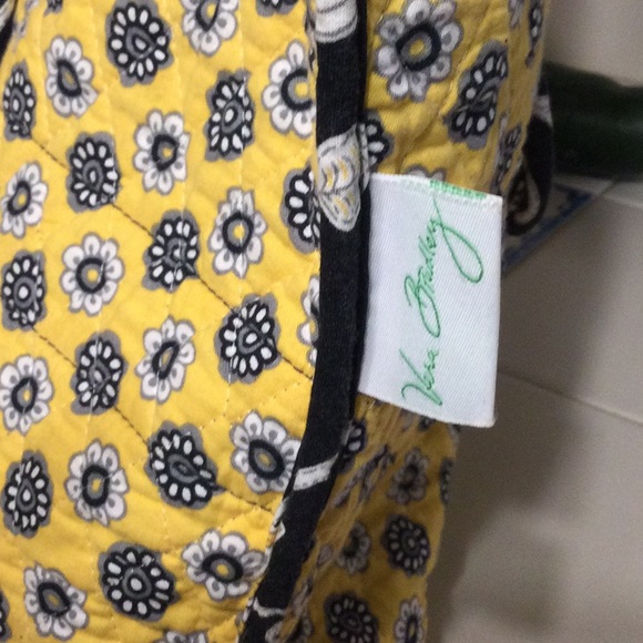 Vera Bradley Tote Like New Condition - Picture 6 of 8